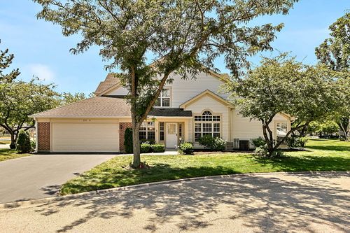 unit-4-371 Ashford Cir, Bartlett, IL, 60103-7458 | Card Image