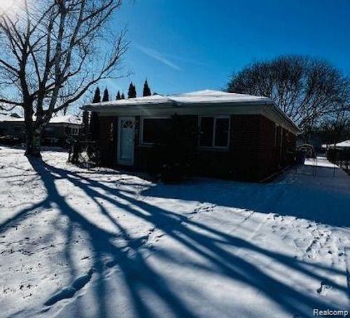 5626 Merrick St, Dearborn Heights, MI, 48125-2876 | Card Image