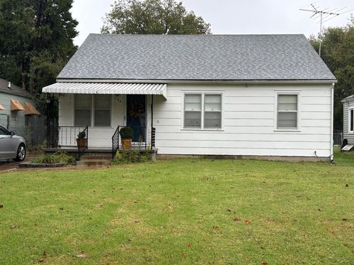 736 S Terrace Dr, Wichita, KS, 67218-2240 | Card Image