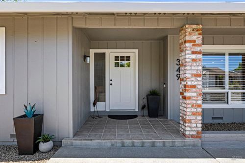 349 Pythian Rd, Santa Rosa, CA, 95409-6322 | Card Image