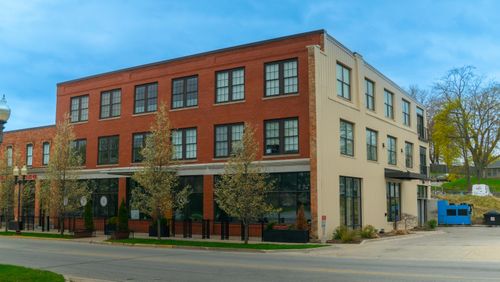 351-86 Washington Street, Manistee, MI, 49660 | Card Image