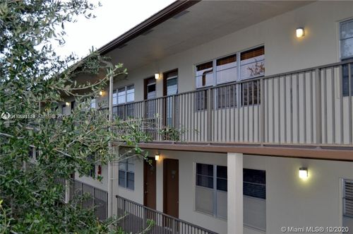 415j-101 Sw 132nd Way, Pembroke Pines, FL, 33027-1668 | Card Image