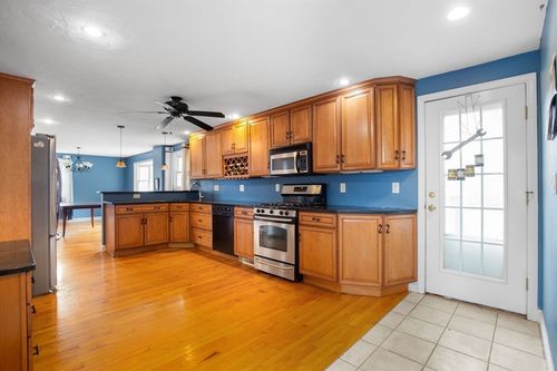 43 Apollo Rd, Whitman, MA, 02382-2209 | Card Image