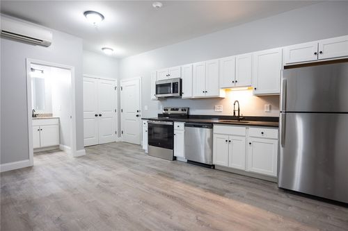 305-6899 Post Rd, North Kingstown, RI, 02852-2150 | Card Image