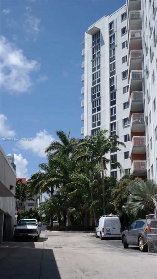 apt-402-1688 West Ave, Miami Beach, FL, 33139-2366 | Card Image