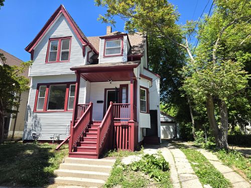 1212 W Chambers St, Milwaukee, WI, 53206-2731 | Card Image