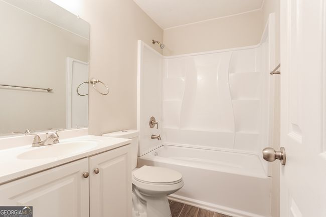 8621 Chestnut Ln, House other with 3 bedrooms, 2 bathrooms and null parking in Lithia Springs GA | Image 15