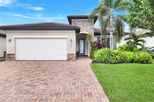 9445 Glenforest Dr, NAPLES, FL, 34120-5348 | Card Image
