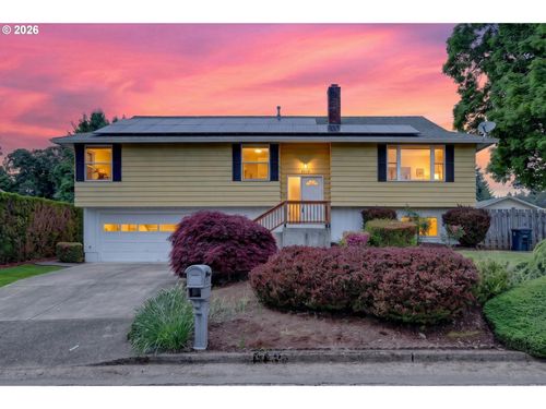5515 Se Clayson Ave, Milwaukie, OR, 97267-6220 | Card Image