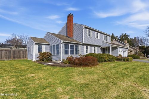 161 Leona Dr, Pittsfield, MA, 01201-4447 | Card Image