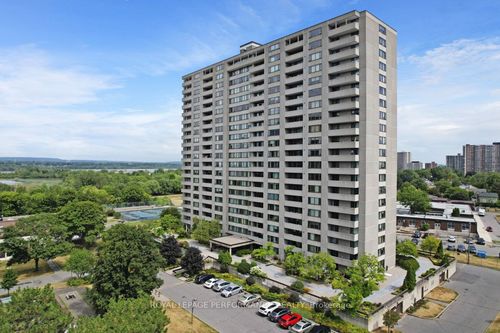 207-2625 Regina St, Ottawa, ON, K2B5W8 | Card Image