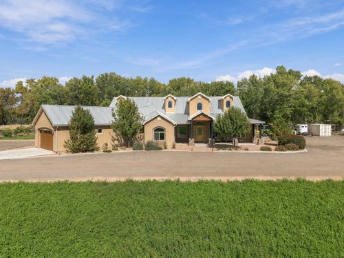 2309 Luchetti Rd Sw, Albuquerque, NM, 87105-7015 | Card Image