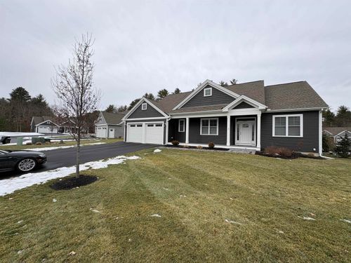 11-3 Testament Circle, Nashua, NH, 03062 | Card Image