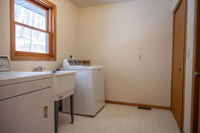 S4611 Cr C, House other with 3 bedrooms, 3 bathrooms and null parking in HILLSBORO WI | Image 27