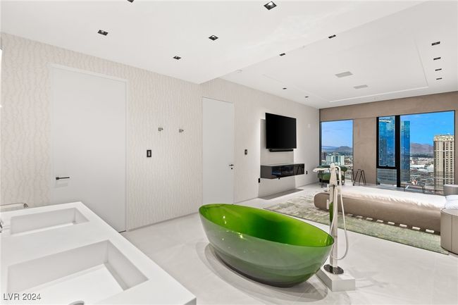 2406 - 3750 Las Vegas Blvd S, Home with 2 bedrooms, 3 bathrooms and null parking in Las Vegas NV | Image 33