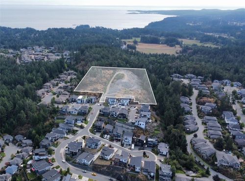 517 Latoria Rd, Colwood, BC, V9C0M3 | Card Image