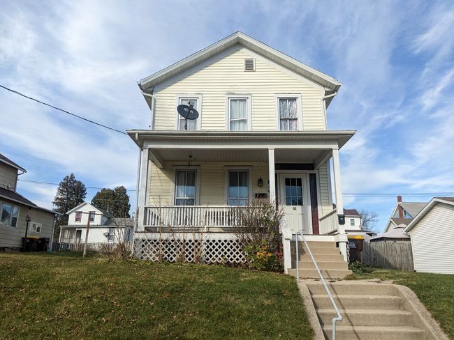 614 W Elk St, House other with 3 bedrooms, 2 bathrooms and 2 parking in FREEPORT IL | Image 16