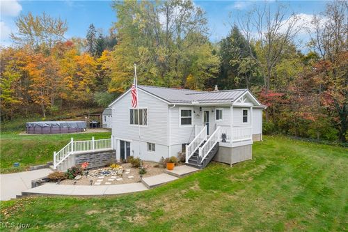 2025 Portage Line Rd, Mogadore, OH, 44260-9104 | Card Image