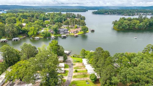 352 Lakeland Dr, Hot Springs, AR, 71913-7631 | Card Image
