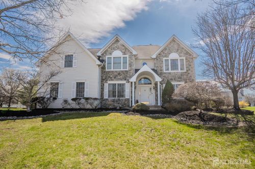 3 Colonial Ct, PLAINSBORO, NJ, 08536-3113 | Card Image