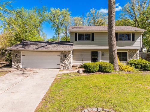 1504 W Tree Ln, Muncie, IN, 47302-8694 | Card Image