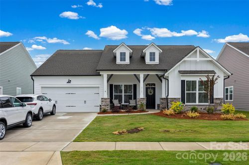 3129 Gavin Ln, Harrisburg, NC, 28075-9426 | Card Image