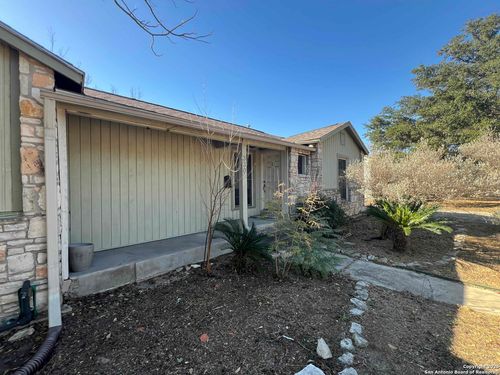 330 Shadwell Dr, San Antonio, TX, 78228-3113 | Card Image