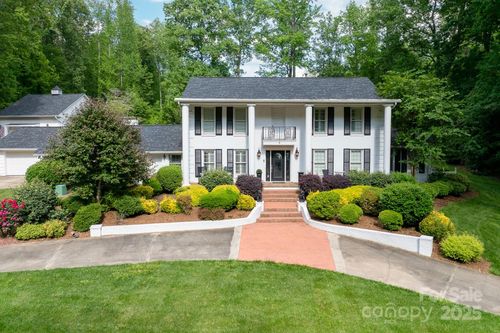 707 Saint Cloud Dr, Statesville, NC, 28625-4645 | Card Image