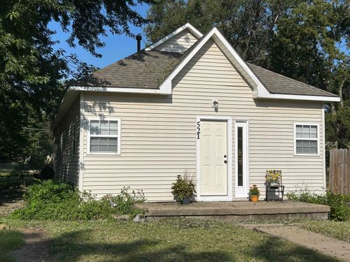 521 N Star St, El Dorado, KS, 67042-1911 | Card Image