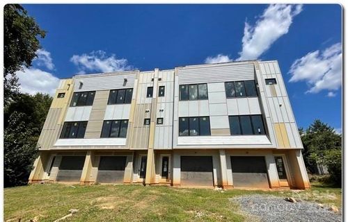 a-215 Walnut Ave, Charlotte, NC, 28208-4426 | Card Image