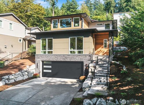 1072 205th Ave Ne, Sammamish, WA, 98074-6686 | Card Image