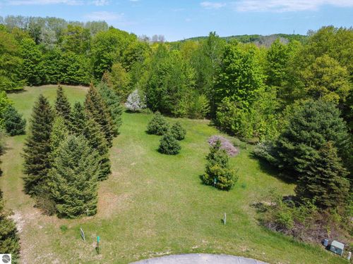 2164 N Belanger Creek Dr, Suttons Bay, MI, 49682-8700 | Card Image