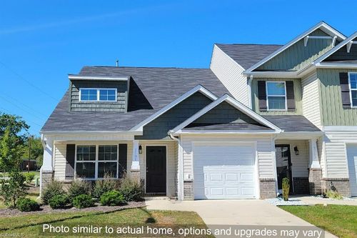 125 Park Ridge Dr, Elkin, NC, 28621-2962 | Card Image
