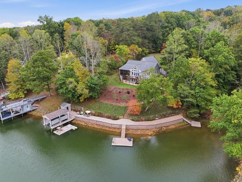 240 Woodland Cove Dr, Moneta, VA, 24121-3456 | Card Image