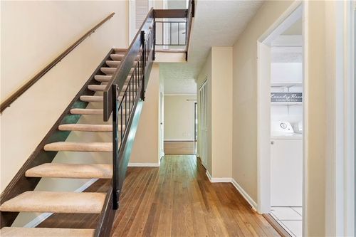 130 Fernbanks Ct, Athens, GA, 30605-5905 | Card Image