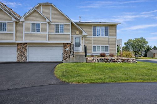 15865 Griffon Path, Apple Valley, MN, 55124-6662 | Card Image