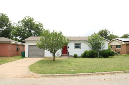 1002 E Beverly Loop, Burkburnett, TX, 76354-3302 | Card Image