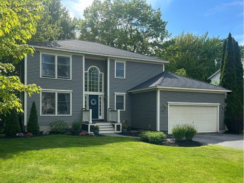 29 Westminster Dr, Burlington, VT, 05408-2480 | Card Image