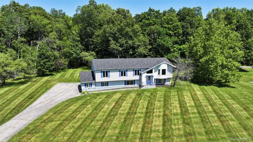 17 Purdys Ln, New Windsor, NY, 12553-8631 | Card Image