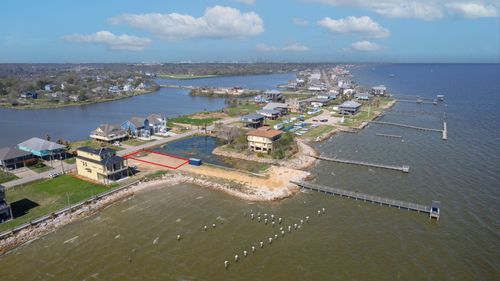 802 Todville Rd, Seabrook, TX, 77586-3912 | Card Image