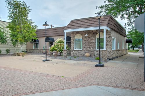 244 Main St S, Cambridge, MN, 55008-1611 | Card Image