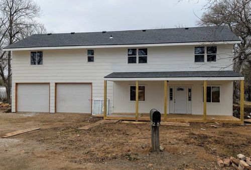 218 E Washington St, Derby, KS, 67037-1437 | Card Image