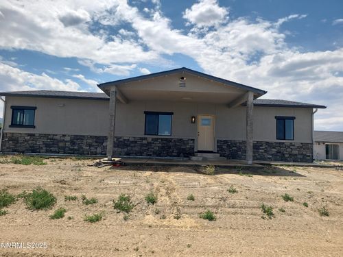 900 Cattle Dr, Fernley, NV, 89408-9789 | Card Image