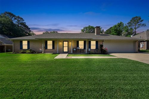 1230 San Salvador Dr, Longview, TX, 75602-6988 | Card Image