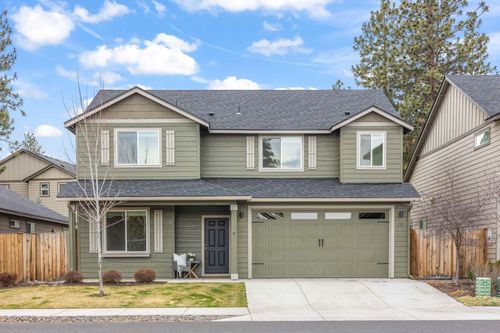 771 N Brooks Camp Rd, Sisters, OR, 97759-3137 | Card Image