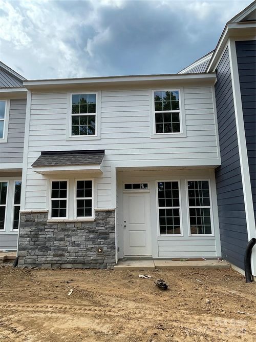 50-4139 Walking Ridge Rd, Charlotte, NC, 28208-3588 | Card Image