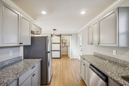 3770 Penile Hill Rd, Decherd, TN, 37324-4206 | Card Image