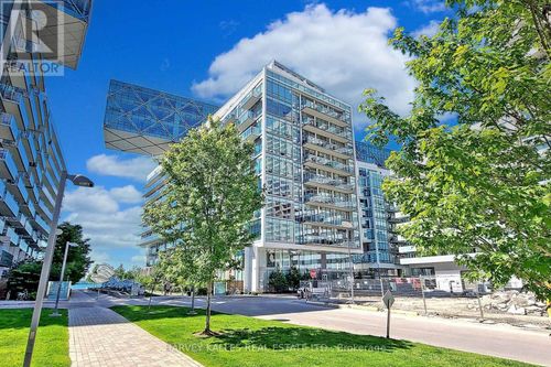 1006-29 Queens Quay E, Toronto (Waterfront Communities), ON, M5J2G2 | Card Image
