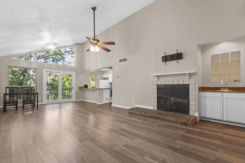 apt-209-7107 Holly Hill Dr, Dallas, TX, 75231-5223 | Card Image