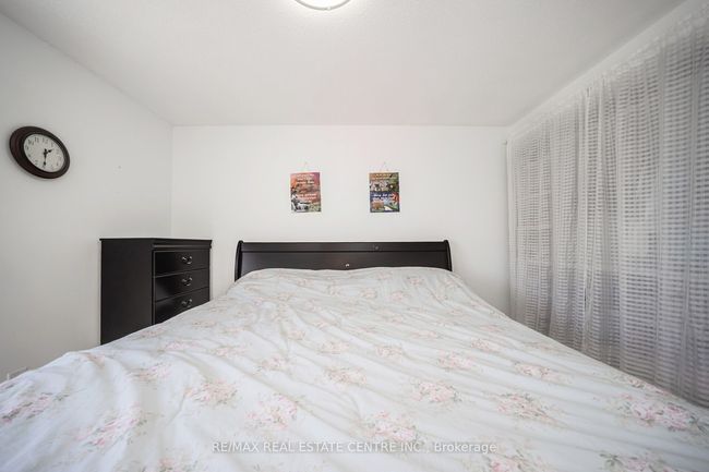 24 Jackman Dr, House other with 5 bedrooms, 2 bathrooms and 5 parking in Brampton ON | Image 10